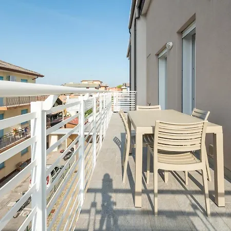 Finisterrae 8 - Immobiliare Living Daire Lido di Jesolo